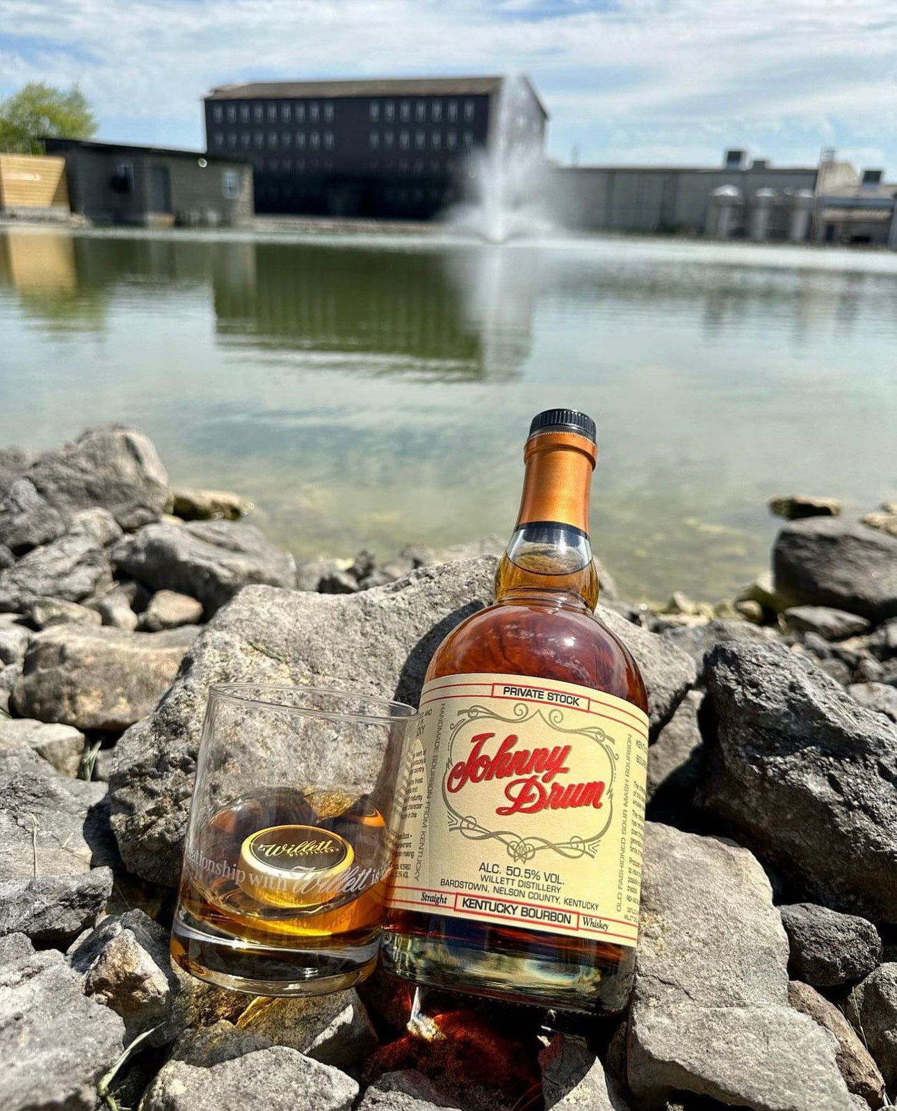 Johnny Drum Black Label Kentucky Straight Bourbon Whiskey — JPHA